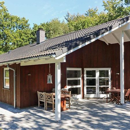 6 Person Holiday Home In Hadsund Odde Стая снимка